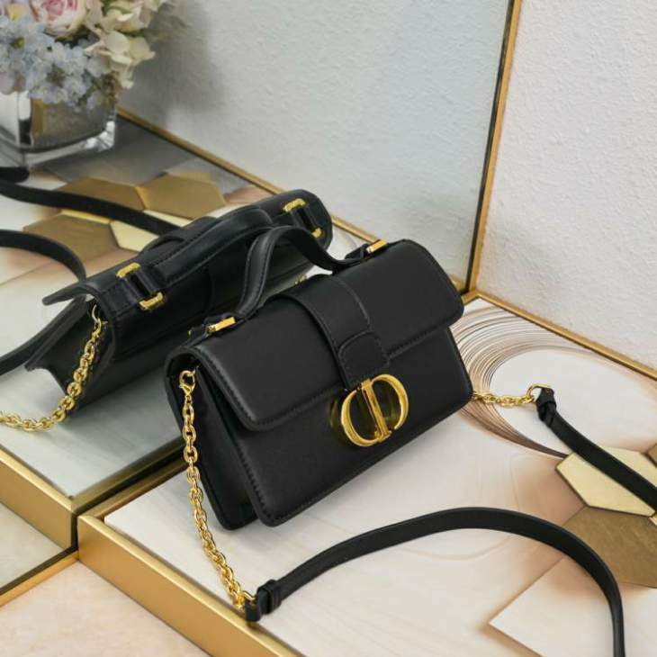 Picture of Dior Handbags _SKUfw239217928fw